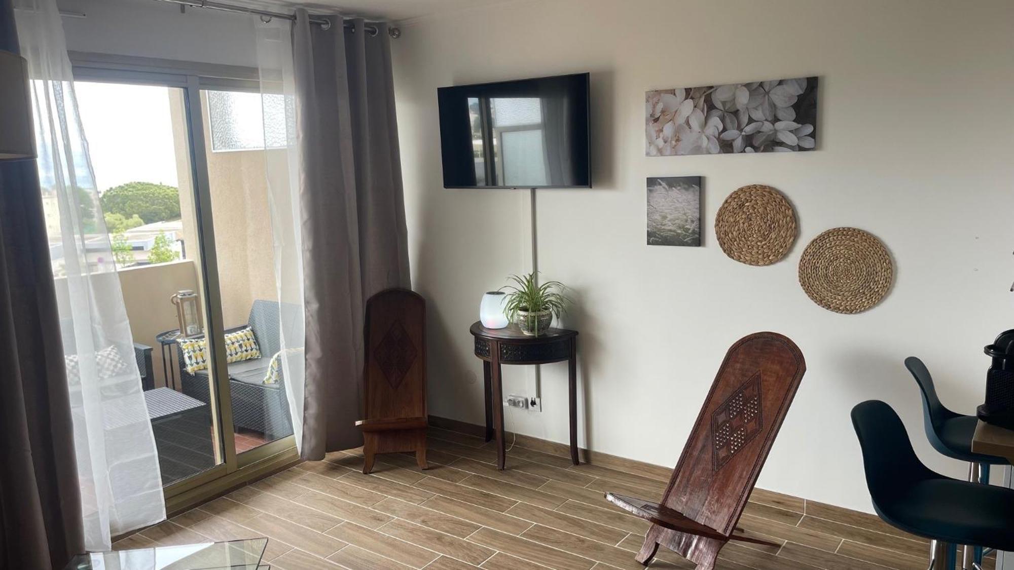 Joli Studio Vue Mer, Piscine, Tennis, Parking Antibes Exterior foto